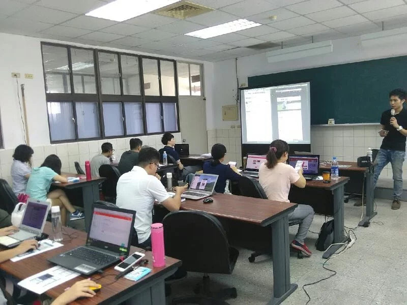 電商 新媒體 商業思維 商業模式 思維一變市場一片 獨立站 自媒體 網路賺錢 被動收入 抖音 TIKTOK 剪映 興趣電商 Dropshipping shopify  淘寶 Aliexpress 蝦皮 Lazada Shopee 拼多多 1688 GoogleAds GoogleMarketing FacebookMarketing Facebook Staryo電商運營教程 Staryo电商运营教程 游炘达 游炘達 電商教學 電商創業 電商培訓 tiktok教學 shopify教學