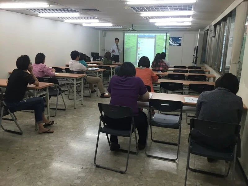 電商 新媒體 商業思維 商業模式 思維一變市場一片 獨立站 自媒體 網路賺錢 被動收入 抖音 TIKTOK 剪映 興趣電商 Dropshipping shopify  淘寶 Aliexpress 蝦皮 Lazada Shopee 拼多多 1688 GoogleAds GoogleMarketing FacebookMarketing Facebook Staryo電商運營教程 Staryo电商运营教程 游炘达 游炘達 電商教學 電商創業 電商培訓 tiktok教學 shopify教學
