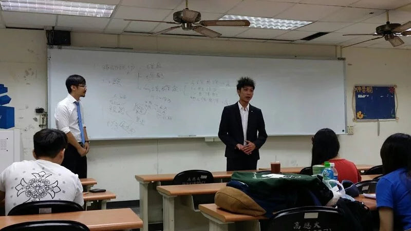電商 新媒體 商業思維 商業模式 思維一變市場一片 獨立站 自媒體 網路賺錢 被動收入 抖音 TIKTOK 剪映 興趣電商 Dropshipping shopify  淘寶 Aliexpress 蝦皮 Lazada Shopee 拼多多 1688 GoogleAds GoogleMarketing FacebookMarketing Facebook Staryo電商運營教程 Staryo电商运营教程 游炘达 游炘達 電商教學 電商創業 電商培訓 tiktok教學 shopify教學