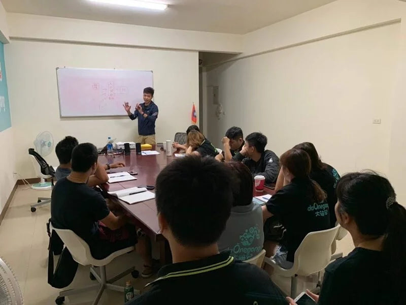 電商 新媒體 商業思維 商業模式 思維一變市場一片 獨立站 自媒體 網路賺錢 被動收入 抖音 TIKTOK 剪映 興趣電商 Dropshipping shopify  淘寶 Aliexpress 蝦皮 Lazada Shopee 拼多多 1688 GoogleAds GoogleMarketing FacebookMarketing Facebook Staryo電商運營教程 Staryo电商运营教程 游炘达 游炘達 電商教學 電商創業 電商培訓 tiktok教學 shopify教學