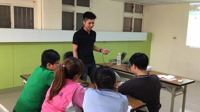 電商 新媒體 商業思維 商業模式 思維一變市場一片 獨立站 自媒體 網路賺錢 被動收入 抖音 TIKTOK 剪映 興趣電商 Dropshipping shopify  淘寶 Aliexpress 蝦皮 Lazada Shopee 拼多多 1688 GoogleAds GoogleMarketing FacebookMarketing Facebook Staryo電商運營教程 Staryo电商运营教程 游炘达 游炘達 電商教學 電商創業 電商培訓 tiktok教學 shopify教學