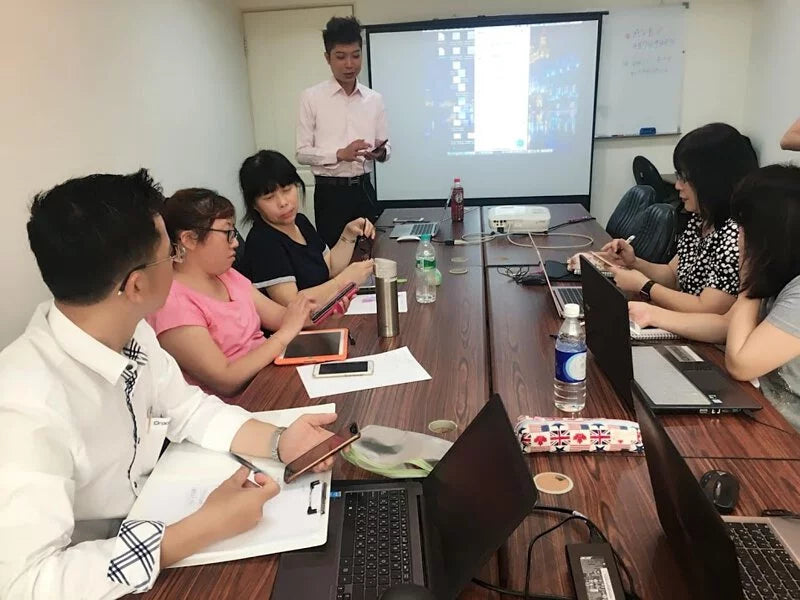電商 新媒體 商業思維 商業模式 思維一變市場一片 獨立站 自媒體 網路賺錢 被動收入 抖音 TIKTOK 剪映 興趣電商 Dropshipping shopify  淘寶 Aliexpress 蝦皮 Lazada Shopee 拼多多 1688 GoogleAds GoogleMarketing FacebookMarketing Facebook Staryo電商運營教程 Staryo电商运营教程 游炘达 游炘達 電商教學 電商創業 電商培訓 tiktok教學 shopify教學