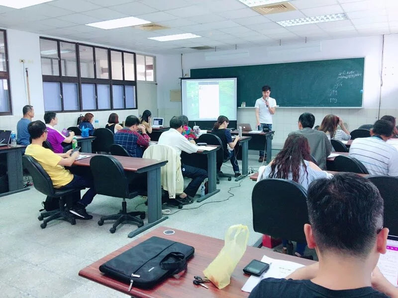 電商 新媒體 商業思維 商業模式 思維一變市場一片 獨立站 自媒體 網路賺錢 被動收入 抖音 TIKTOK 剪映 興趣電商 Dropshipping shopify  淘寶 Aliexpress 蝦皮 Lazada Shopee 拼多多 1688 GoogleAds GoogleMarketing FacebookMarketing Facebook Staryo電商運營教程 Staryo电商运营教程 游炘达 游炘達 電商教學 電商創業 電商培訓 tiktok教學 shopify教學